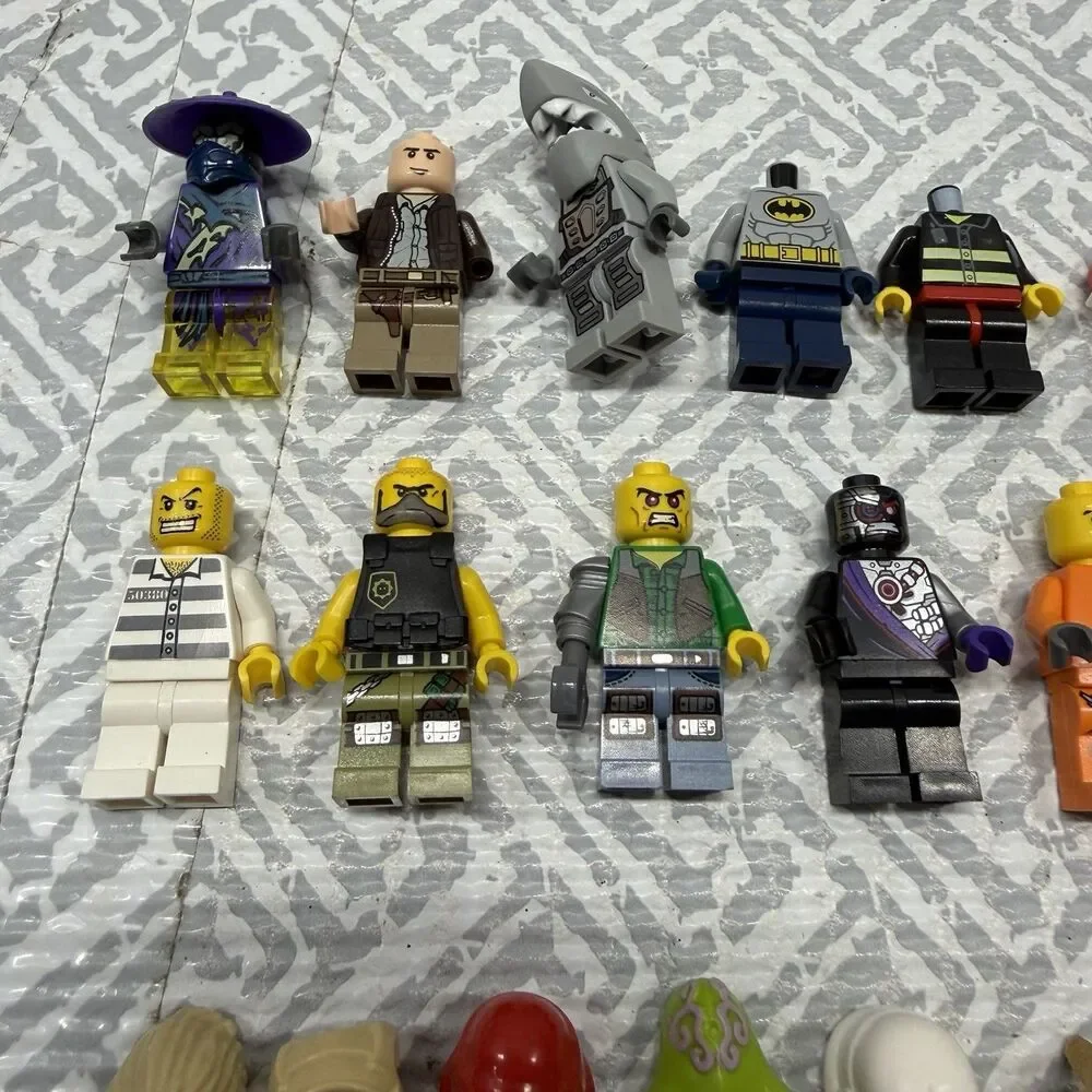 LEGO Minifigure Mixed Lot Bundle Star Wars Ninjago City Weapons Parts Accs As Is